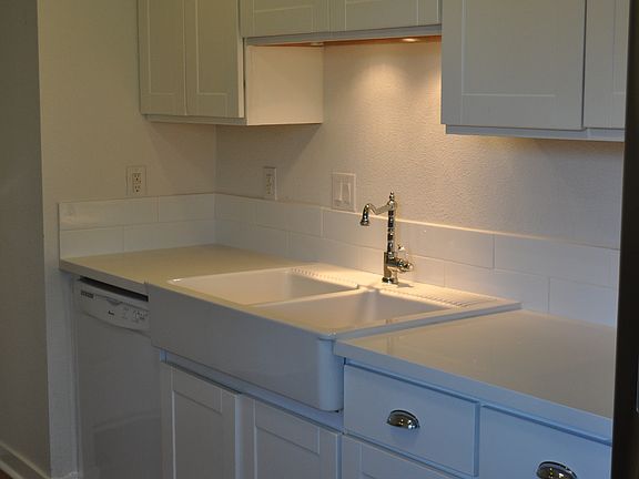 4th image of 9276 Loma Ln