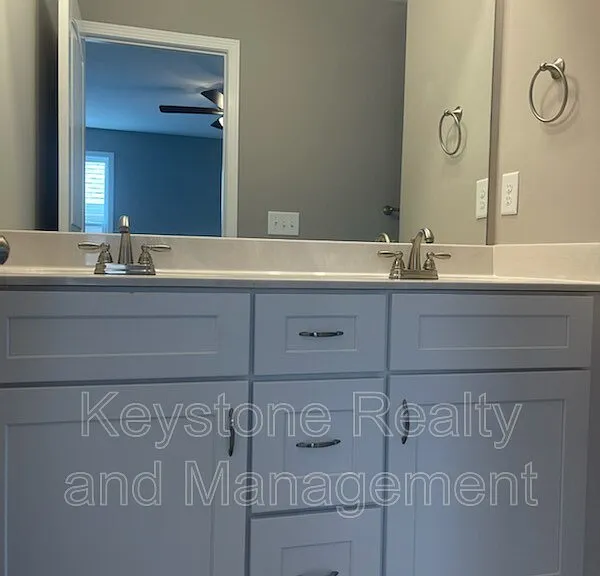718 Perkins Ave — Photo 5