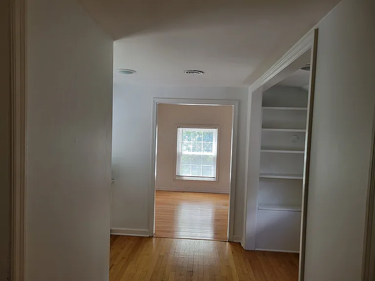 6720 Floyd St — Photo 16