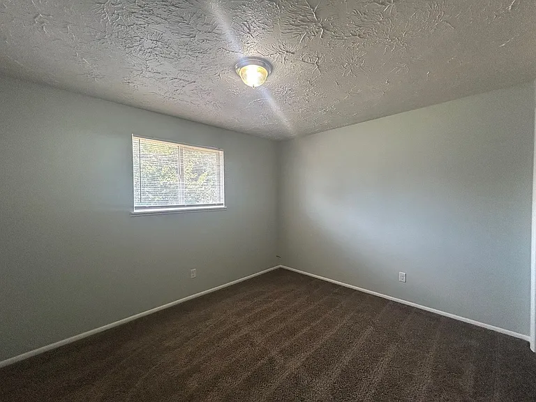 Cedar 680 W — Photo 18