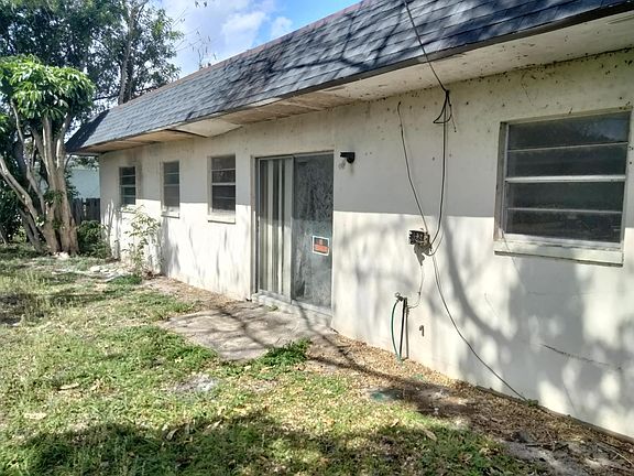 2nd image of 1640 SE Arapaho Avenue