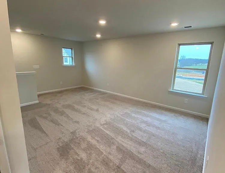 1020 Maylen Trce — Photo 15