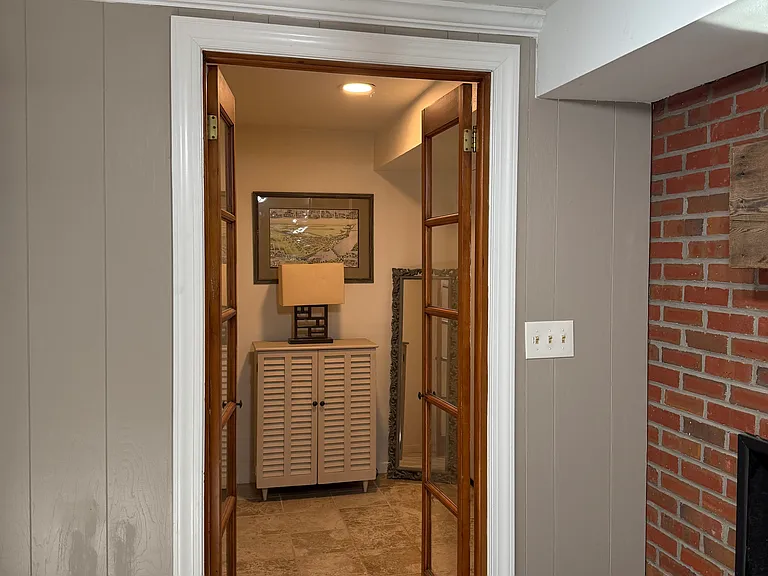 103 Vernon Ln — Photo 7