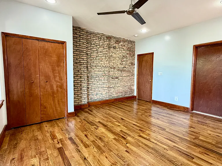 916 Whitelock St #200 — Photo 10