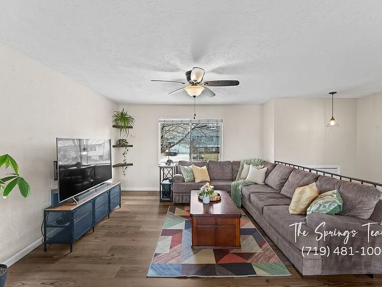 1730 Hathaway Dr — Photo 13