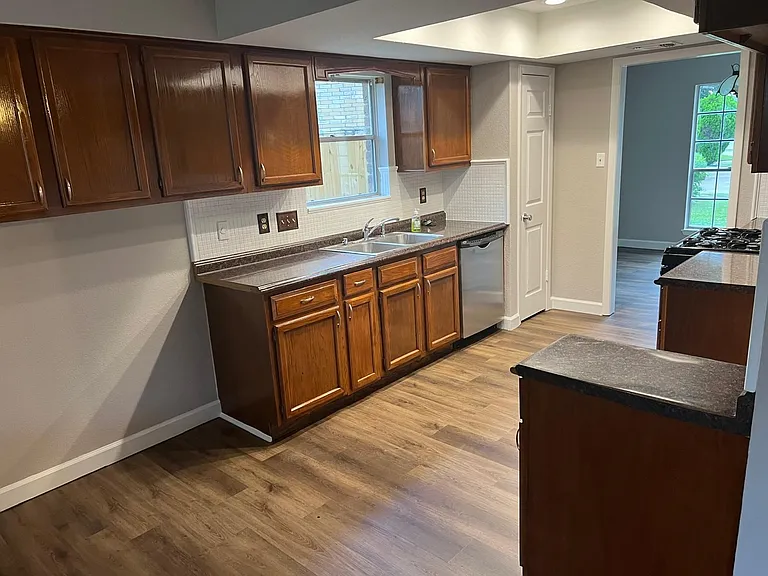 7010 Santa Rita Dr — Photo 16