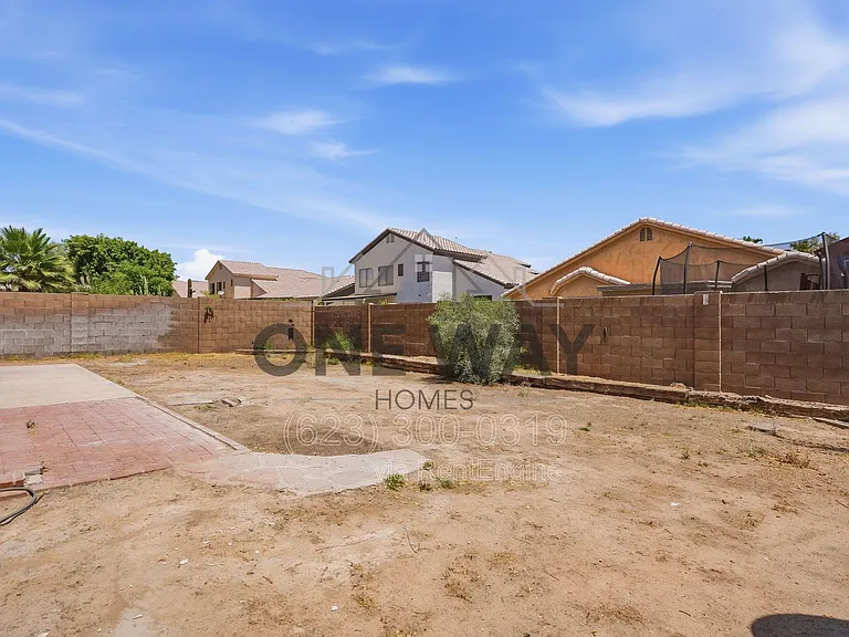 4622 E Summerhaven Dr — Photo 39