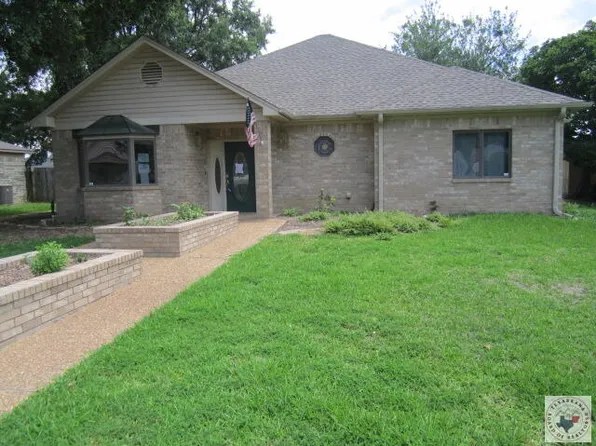 50 Lanshire Dr, Texarkana, TX 75503