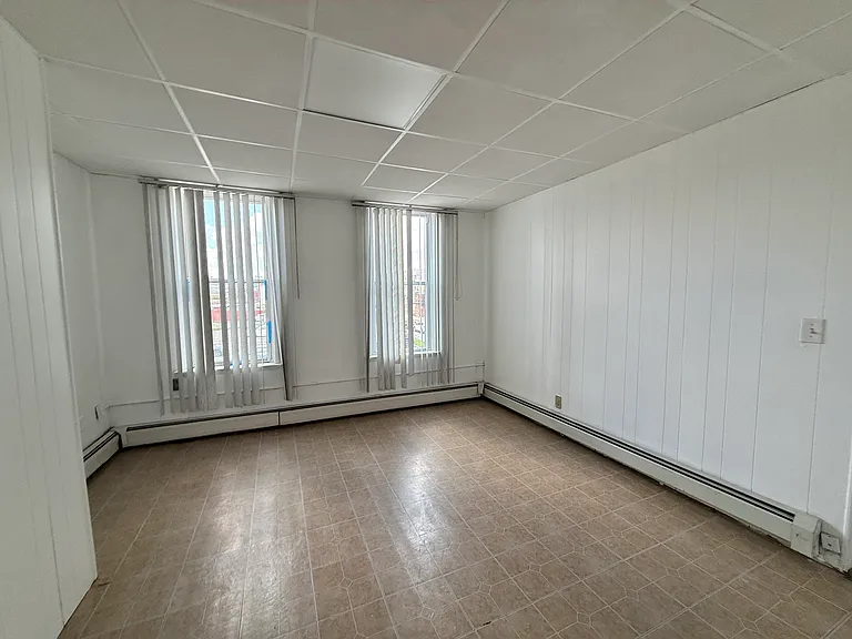 525 Harrison Ave #1 — Photo 11