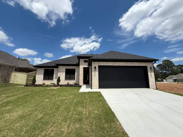3912 Spencer Crossing Dr, Benton, AR 72019