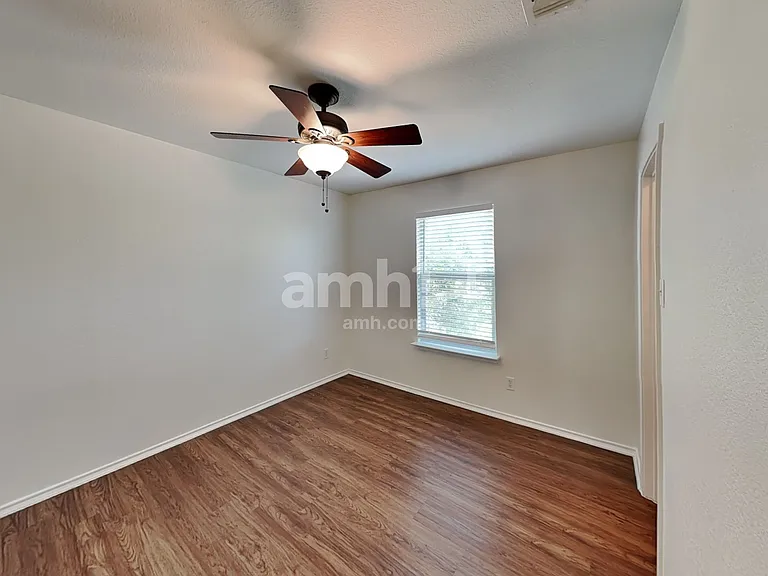 8802 Mission Mdw — Photo 22