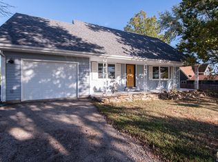 9684 Cheyenne Rd, Meriden, KS 66512