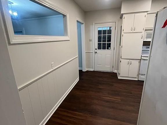 Carport entrance door to Kitchen