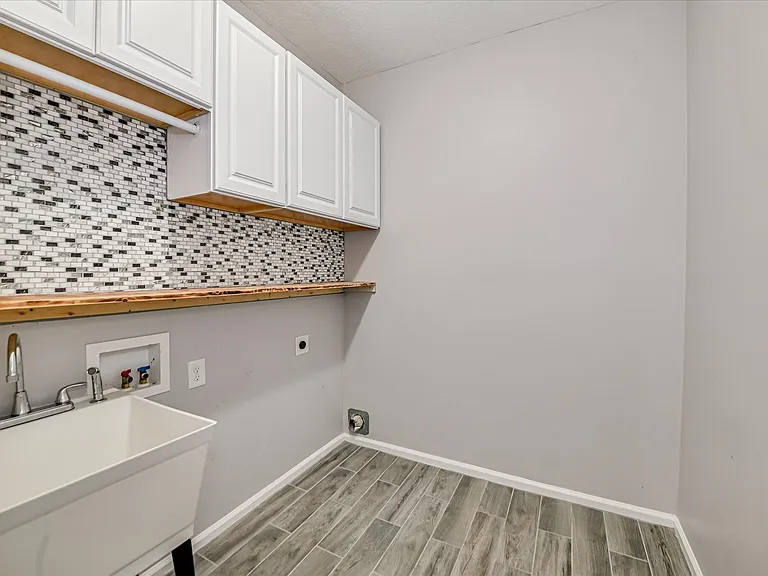 249 Crown Heights Way — Photo 39