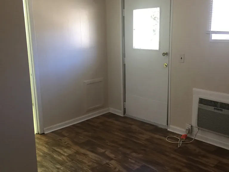 919 Minor St NE #5 — Photo 18