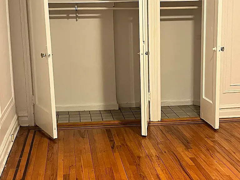 225 Bennett Ave #2S — Photo 3