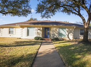 6425 Heidelburg Ct, North Richland Hills, TX 76180