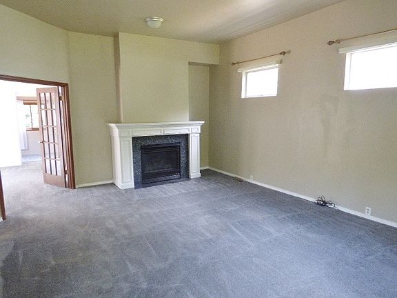 3rd image of 318 Glen Ave