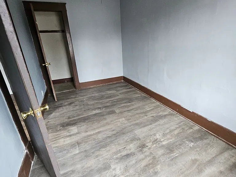 626 E 23rd St #2 — Photo 3