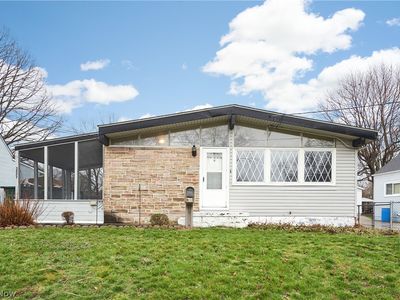 2887 Unclmorse Ave, Akron, OH, 44314