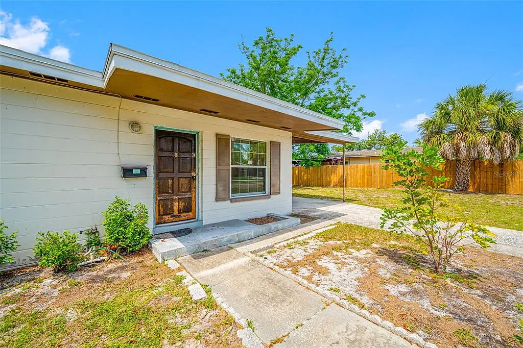 2 bed, 1.0 bath, 642 sqft, $1,885 — Photo 3