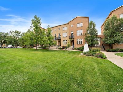 190 Roslyn Street #802, Denver, CO, 80230