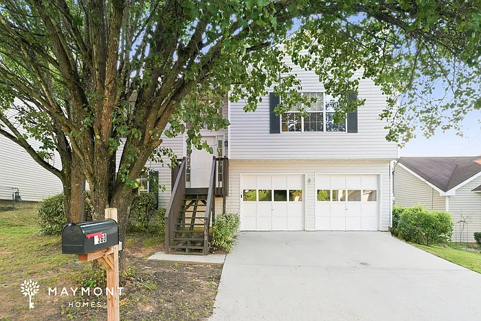 3 bed, 2.5 bath, 1412 sqft, $1,845 — Photo 1