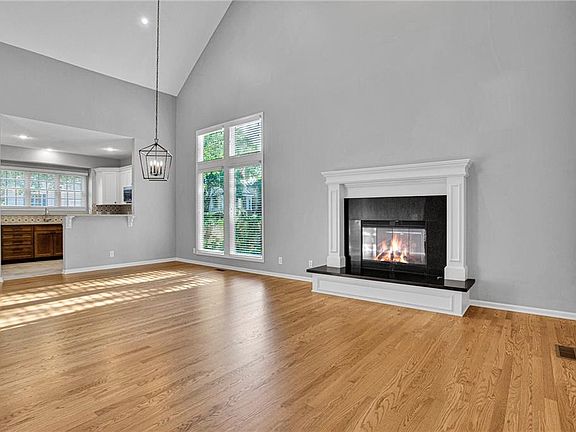 5th image of 13403 W 126th Pl