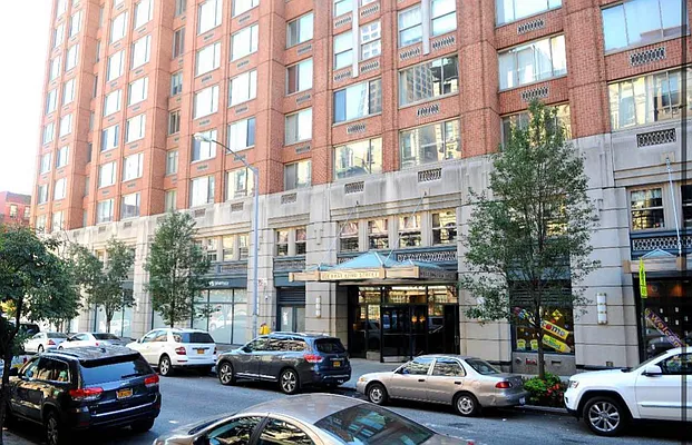 Rented by Compass | media 37