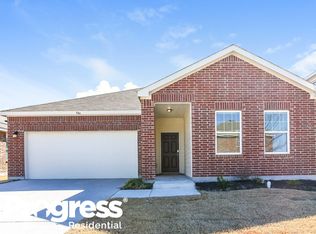 586 Crestridge Dr, Lavon, TX 75166