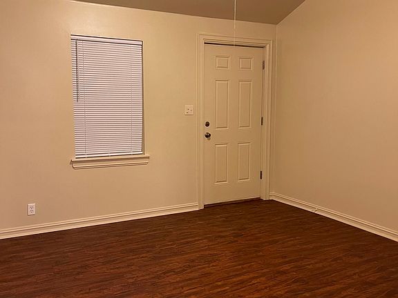 3rd image of 410 1/2 W College St