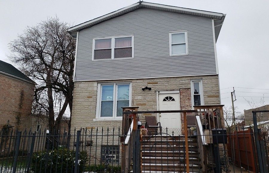 1st image of 627 N Trumbull Ave