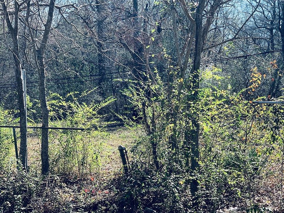 2nd image of 8530 Woodlyn Rd