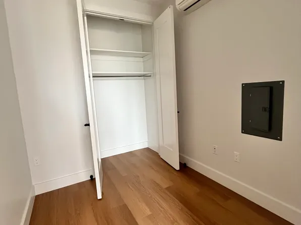 547 Martin Luther King Drive image 3 of 11