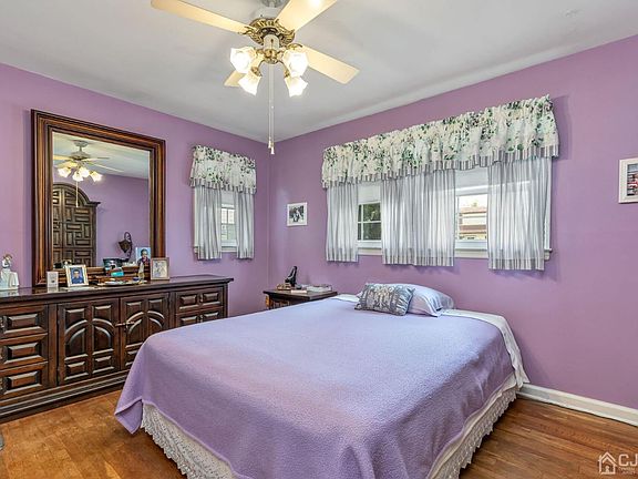 5th image of 119 Martin Dr