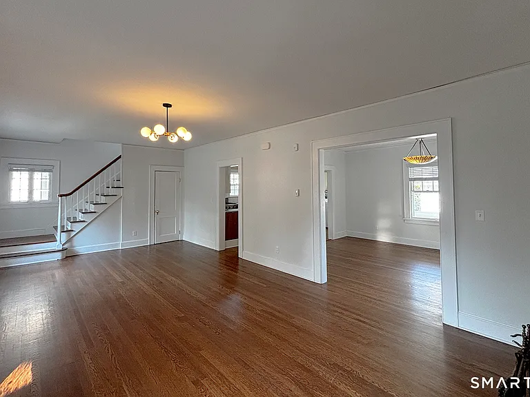 111 Arcadia Ave — Photo 5