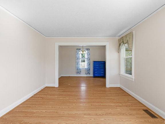 5th image of 1116 Toledo Ave