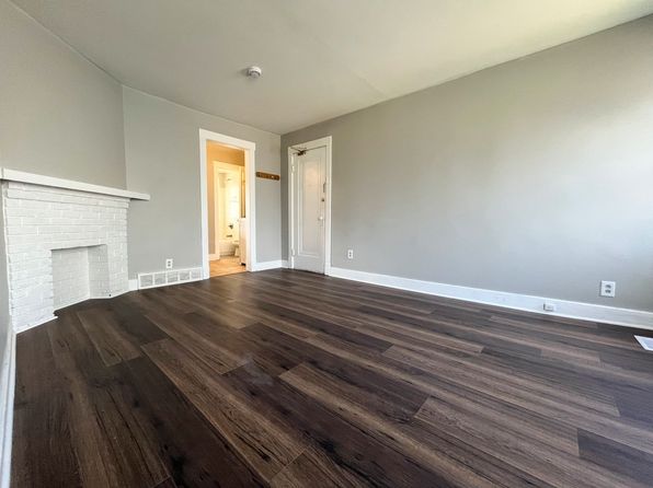 242 Delaware Rd #9
