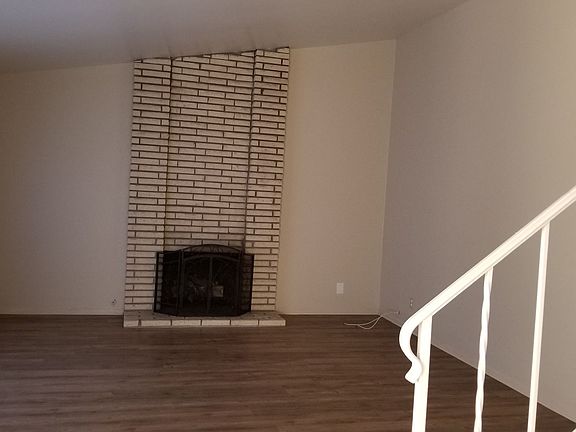 3rd image of 159 Glenbrook Ave