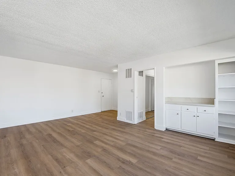 TALA Local at 1301 Havenhurst — Photo 33