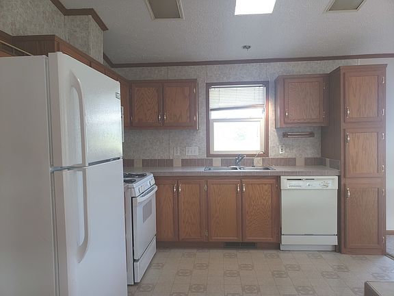 4th image of 4850 Pasatiempo Dr