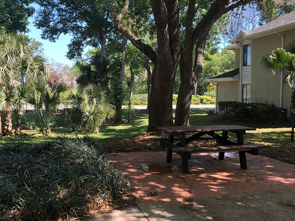 2nd image of 3506 Sable Palm Ln #0