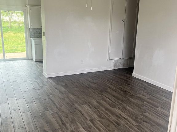 2nd image of 2512 Yorkshire Ave