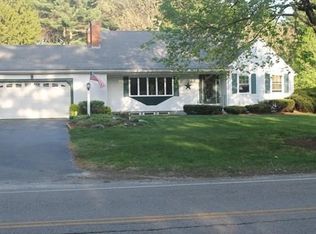92 Plain St, Hopedale, MA 01747