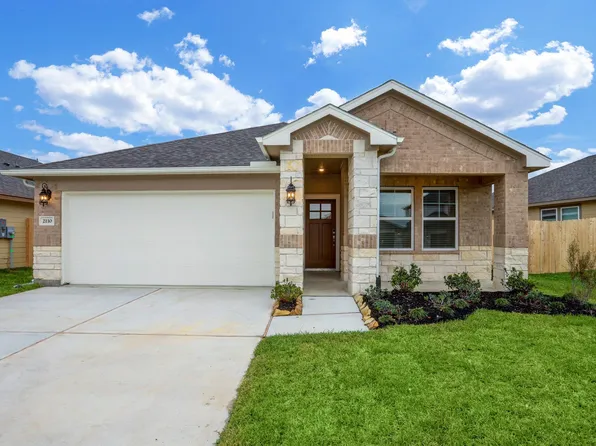 2110 Cherryvale Dr, Tomball, TX 77375