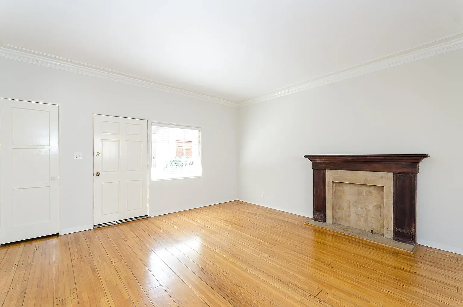 2 bed, 1350 sqft, $3,795 — Photo 3