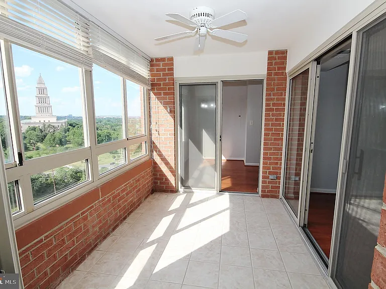 2151 Jamieson Ave #2011 — Photo 22
