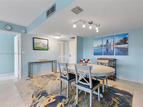 3rd image of 10777 W Sample Rd APT 918