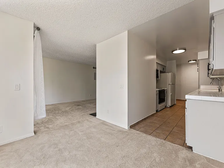 1340 S Beverly Glen Blvd #202 — Photo 9