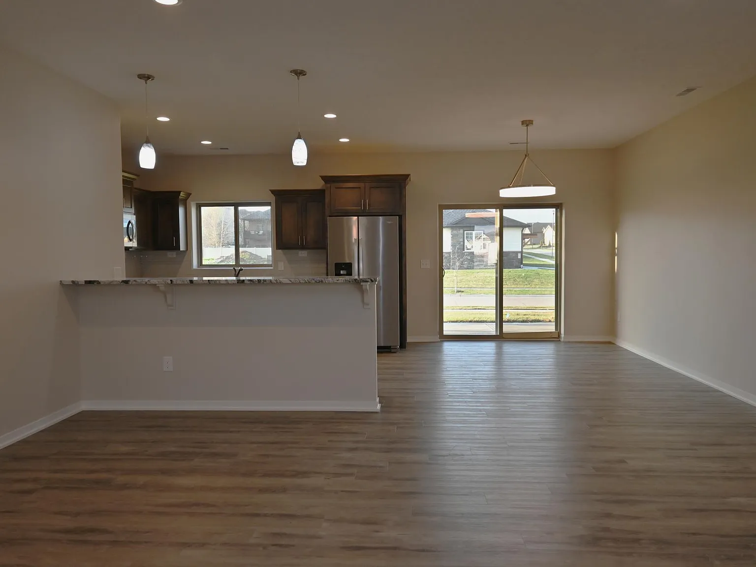 2932 Sheila Ln — Photo 2